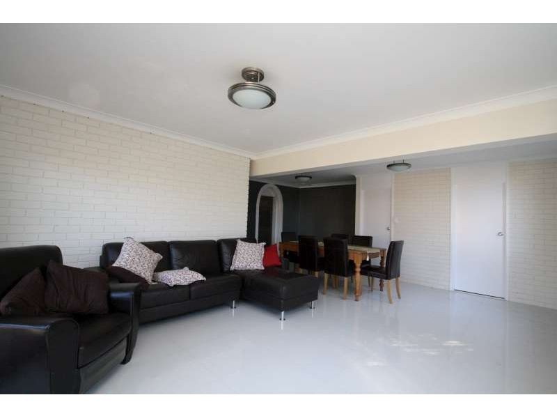 114 Barmore Street, Tarragindi QLD 4121