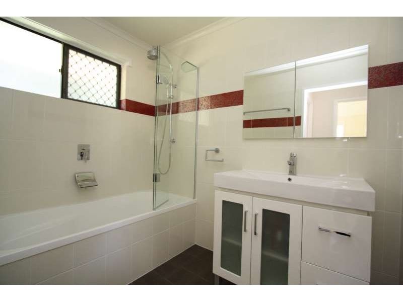 114 Barmore Street, Tarragindi QLD 4121