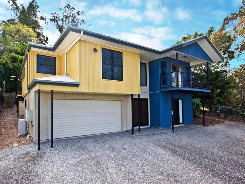 18 Hobart Avenue, Camp Hill QLD 4152