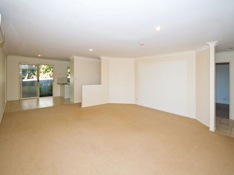 2, 98 Johnston Street, Southport QLD 4215