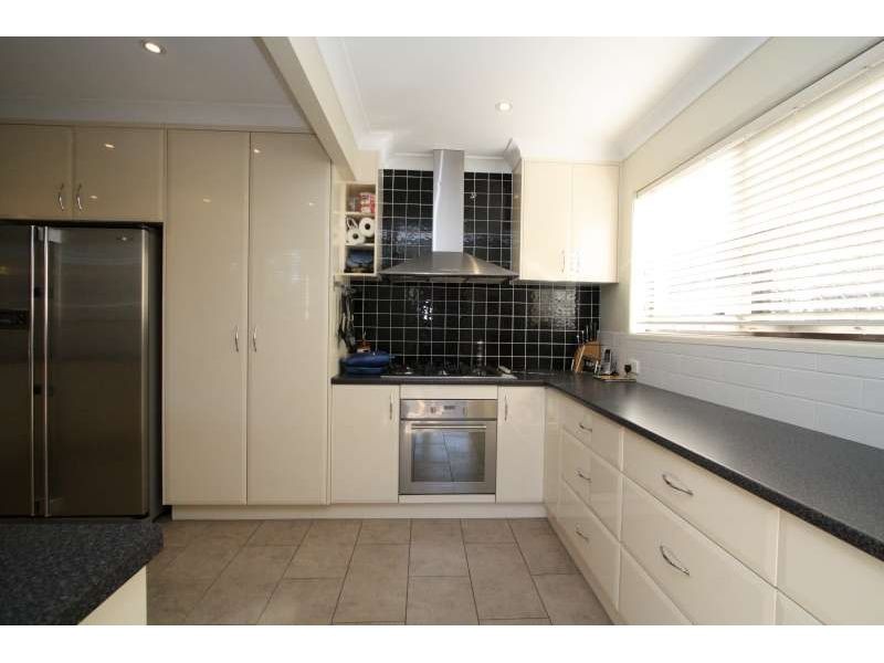 74 Monash Road, Tarragindi QLD 4121