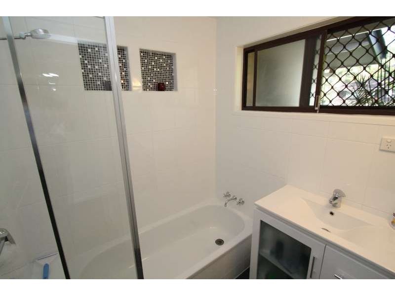 74 Monash Road, Tarragindi QLD 4121