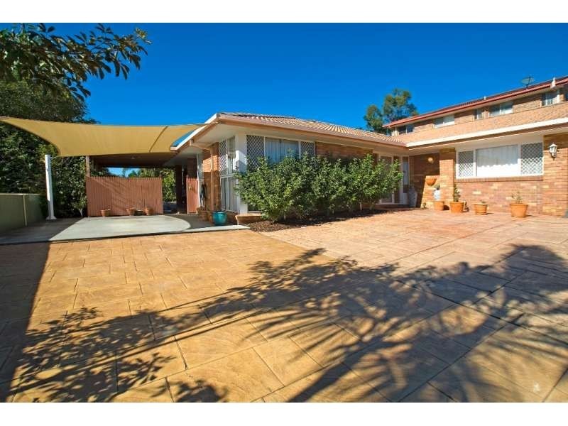 18 Armstrong Way, Highland Park QLD 4211
