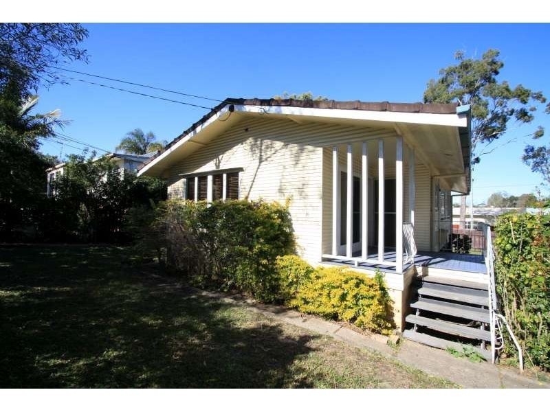 16 Karabil Street, Kingston QLD 4114