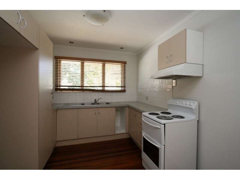 16 Karabil Street, Kingston QLD 4114