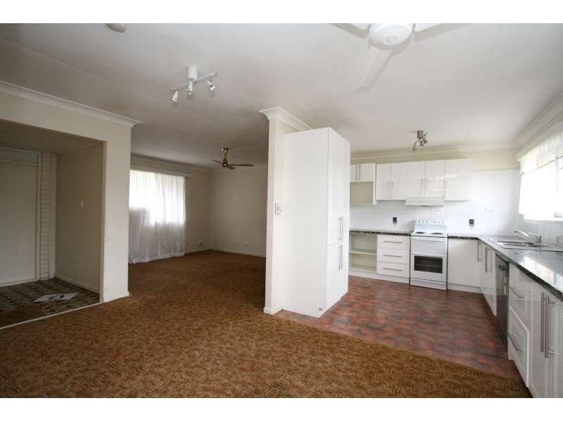 18 Blackton Street, Logan Central QLD 4114