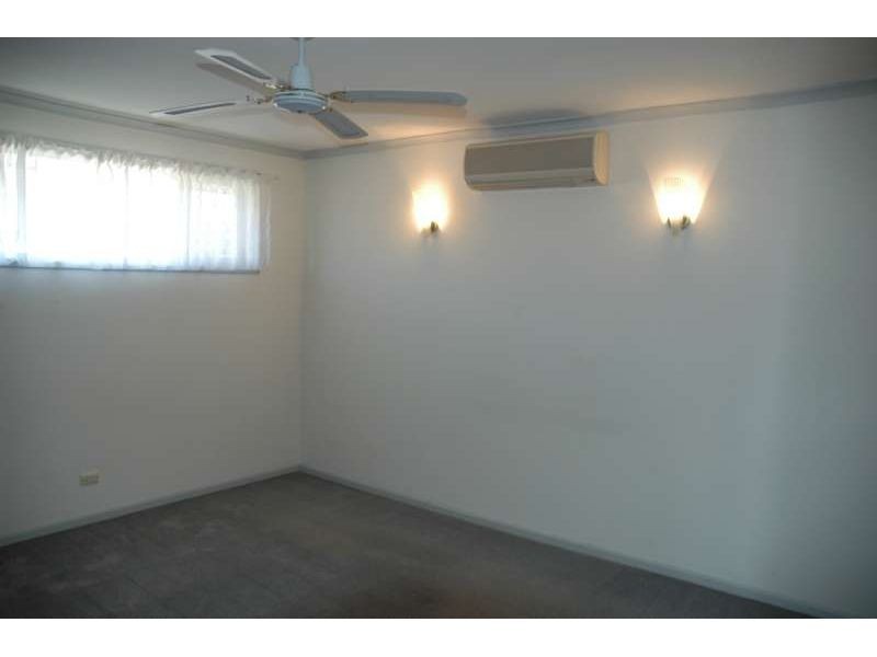 102 Muir Street, Labrador QLD 4215