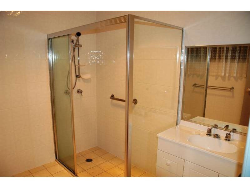 102 Muir Street, Labrador QLD 4215