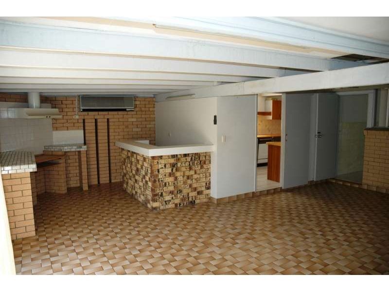 102 Muir Street, Labrador QLD 4215