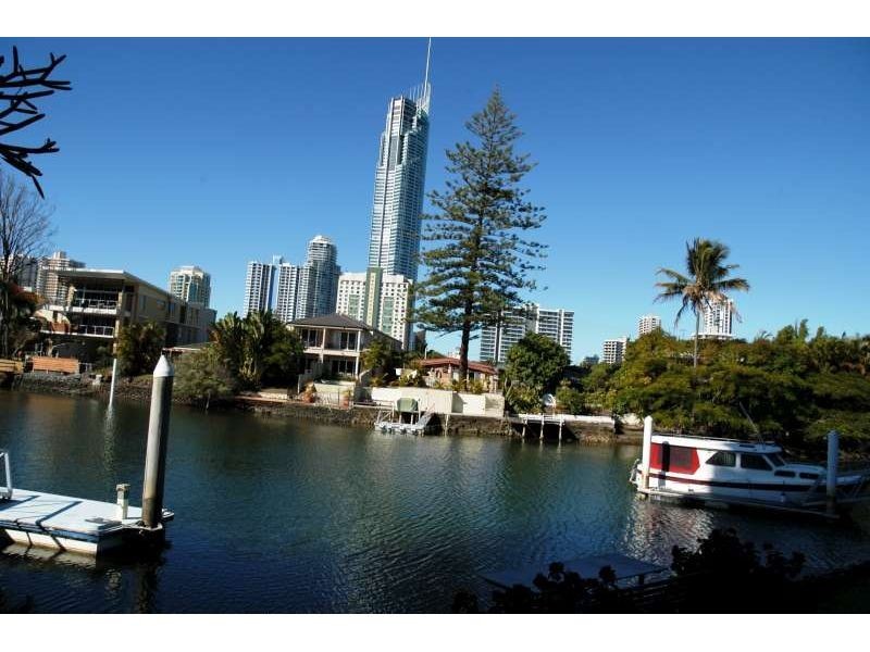 3, 5 Mallana Street, Surfers Paradise QLD 4217