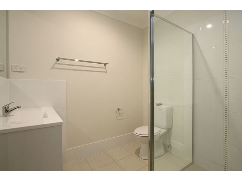 2, 44 Reibelt Drive, Caboolture QLD 4510