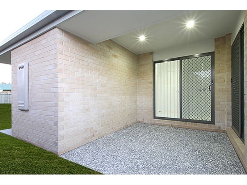 2, 7 Macadamia Street, Caboolture QLD 4510