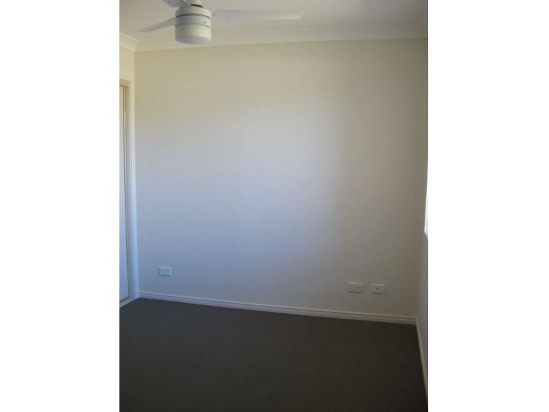 2, 9 Toby Close, Kallangur QLD 4503