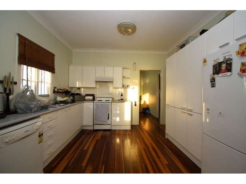 21 Garden Street, Greenslopes QLD 4120