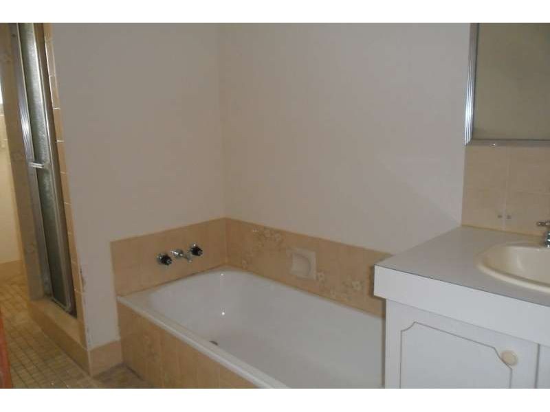 7, 7 Christina Court, Mermaid Waters QLD 4218