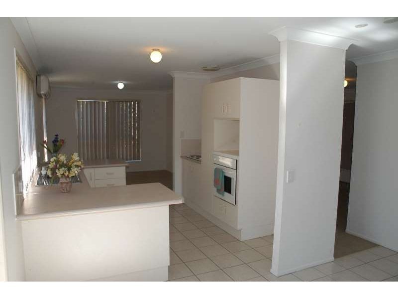 7 Pascali Court, Varsity Lakes QLD 4227