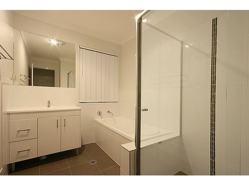 1, 72 Koala Drive, Morayfield QLD 4506