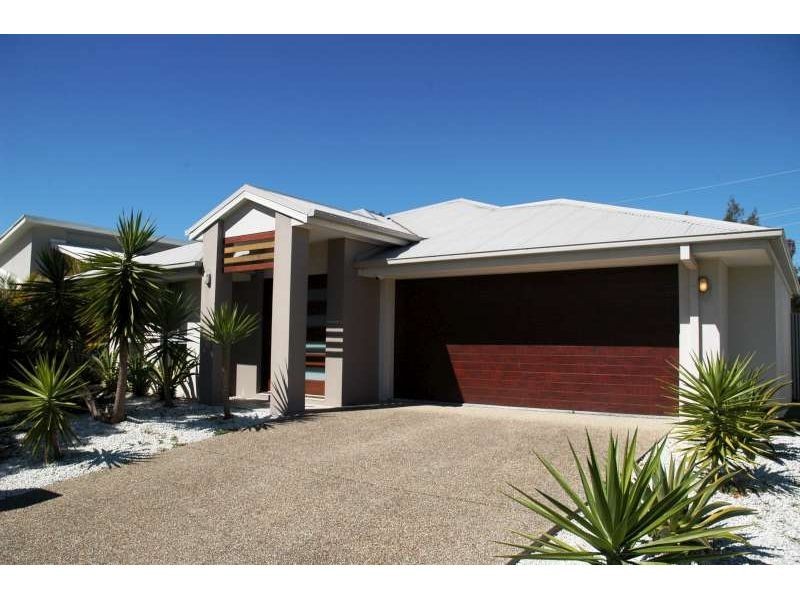 3 River Links Boulevard, Helensvale QLD 4212
