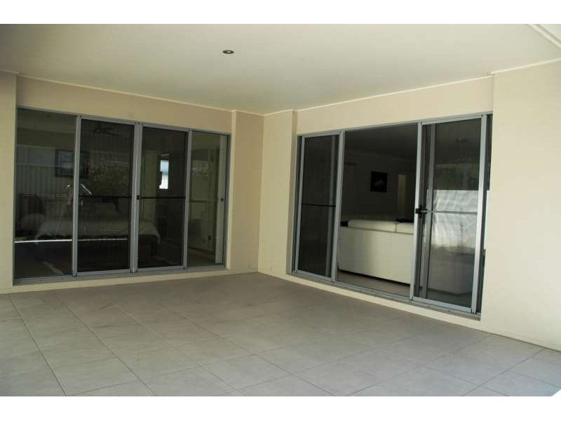 3 River Links Boulevard, Helensvale QLD 4212