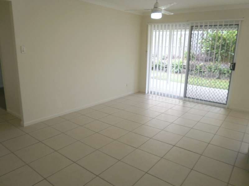 4 Arragan Court, Pacific Pines QLD 4211