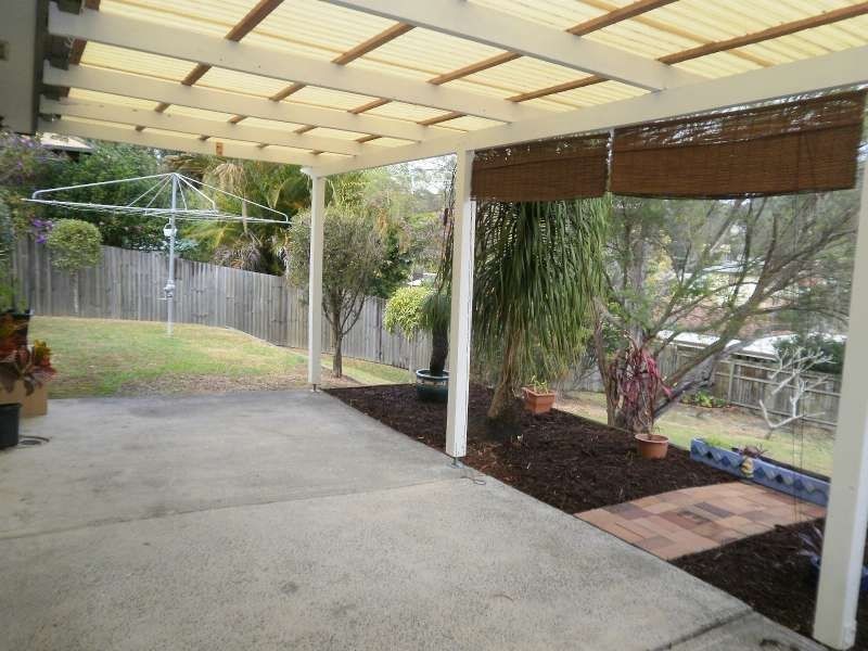 33 Moonbeam Parade, Mudgeeraba QLD 4213