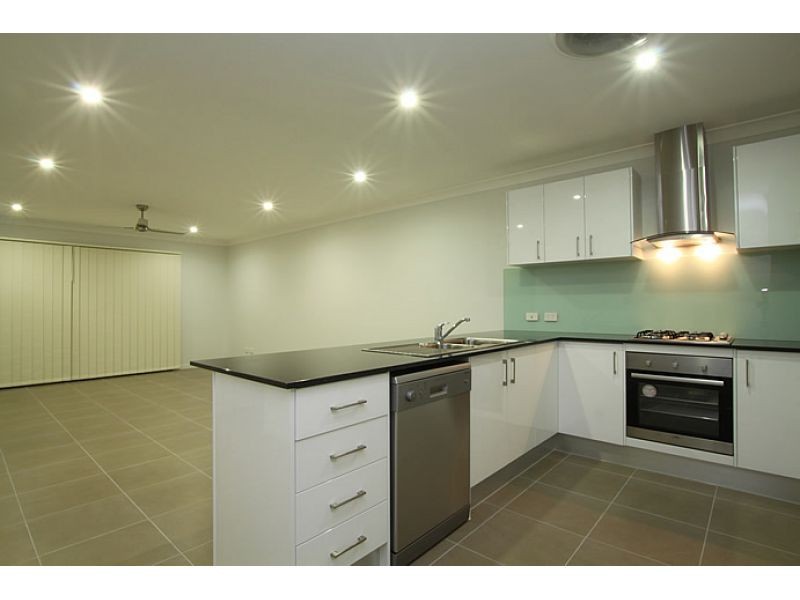 1, 5 Hipwood Street, Morayfield QLD 4506