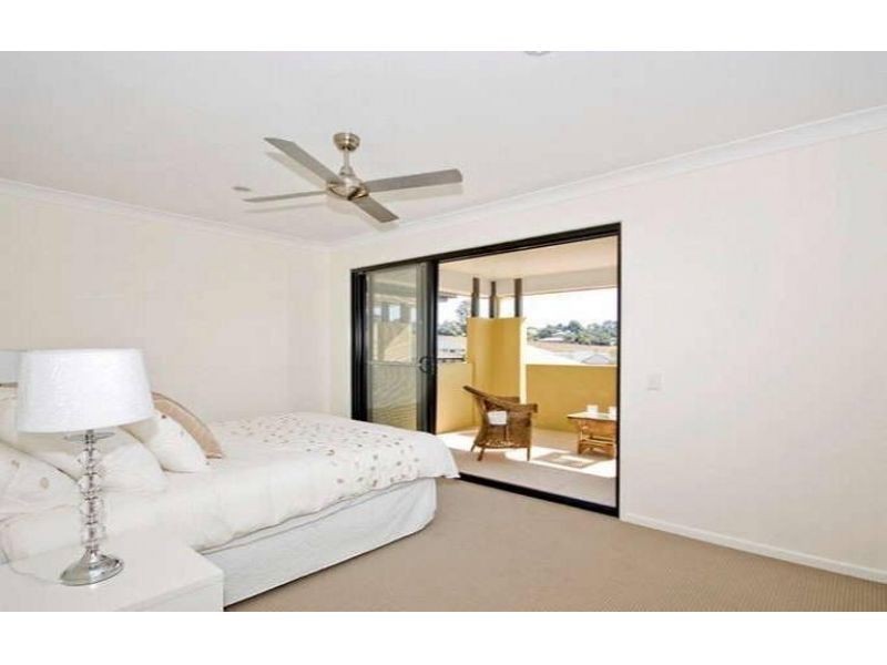 8, 3 Swordgrass Court, Kallangur QLD 4503