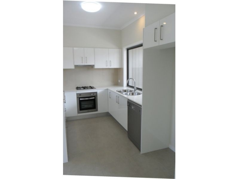 2/192 Pickering Street, Enoggera QLD 4051