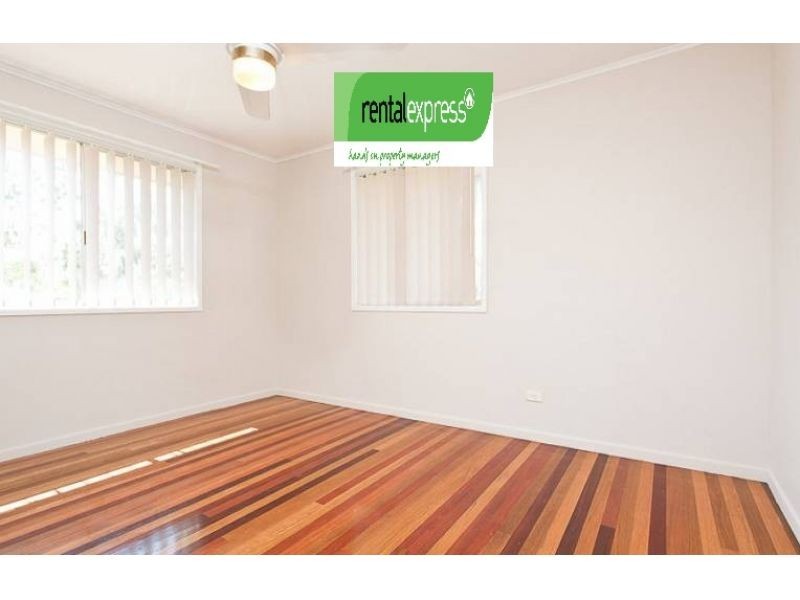 14 Michael Street, Redland Bay QLD 4165