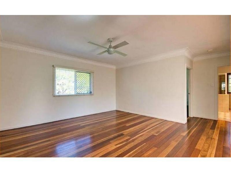 11 Nevin Street, Aspley QLD 4034