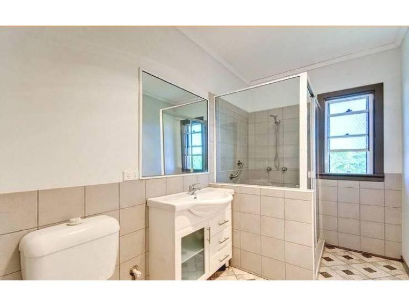 11 Nevin Street, Aspley QLD 4034