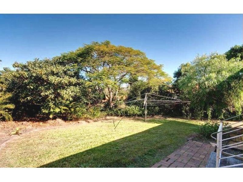 11 Nevin Street, Aspley QLD 4034