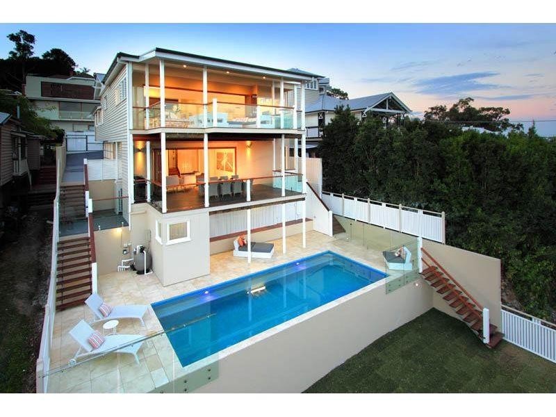 4 Hendon Street, Newmarket QLD 4051