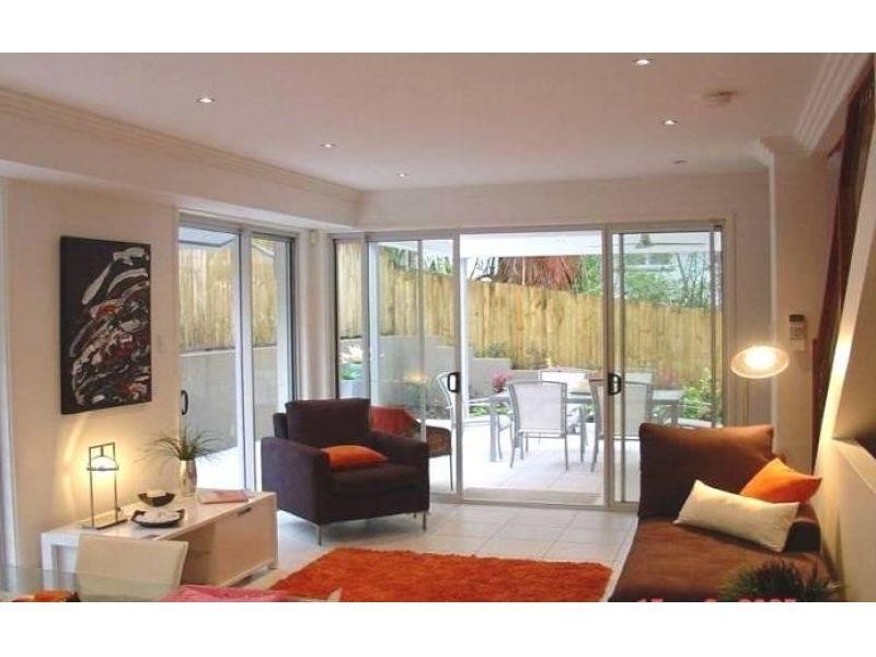 5/106 Carmody Road, St Lucia QLD 4067