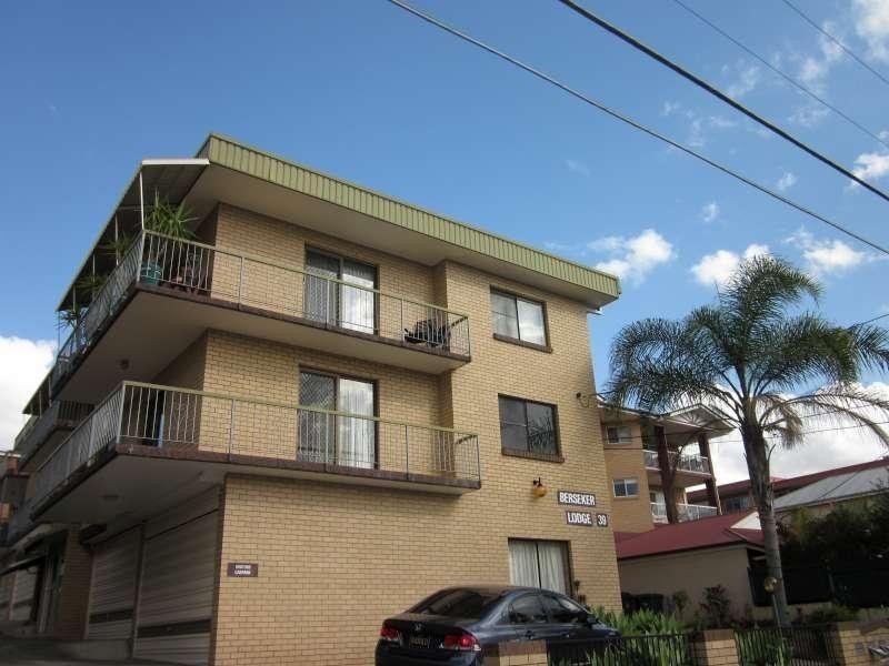 1/39 Ninth Avenue, Coorparoo QLD 4151