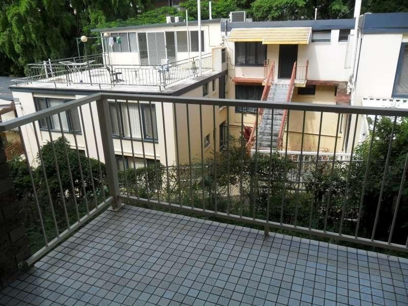 9/68 Bellevue Terrace, St Lucia QLD 4067