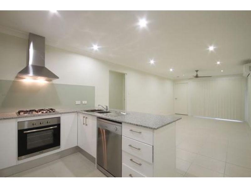 1/6 Gabrielle Court, Kallangur QLD 4503