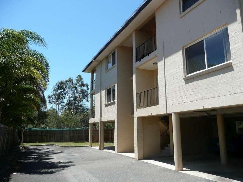 30/13-17 Brown St, Labrador QLD 4215