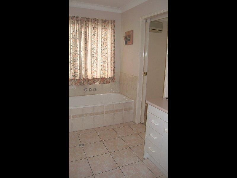 12 Hill Road, Runcorn QLD 4113