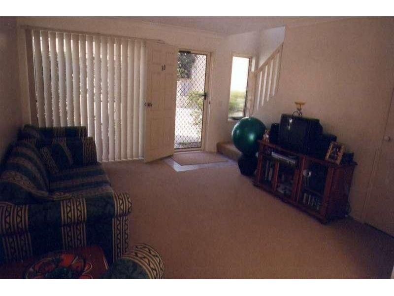 10/19 Blake Street, Southport QLD 4215