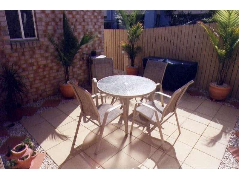 10/19 Blake Street, Southport QLD 4215