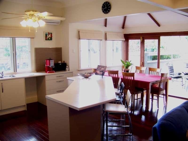 8 Lloyd Street, Alderley QLD 4051