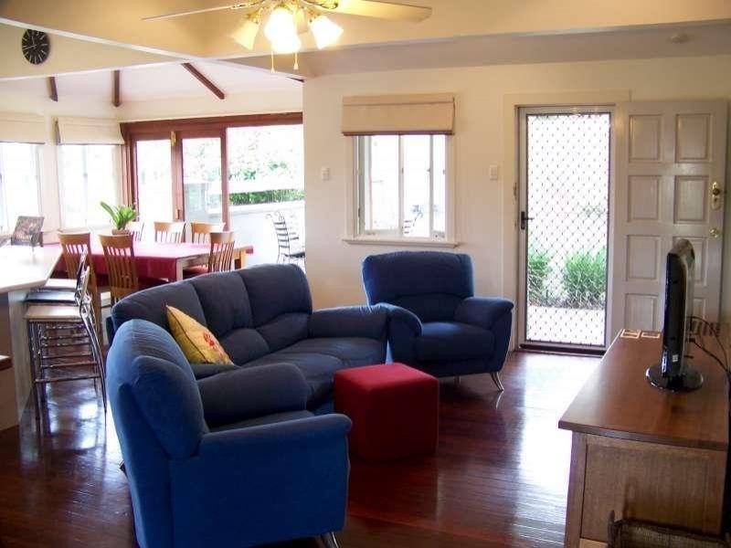 8 Lloyd Street, Alderley QLD 4051