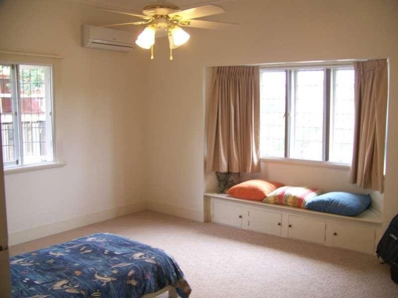 8 Lloyd Street, Alderley QLD 4051