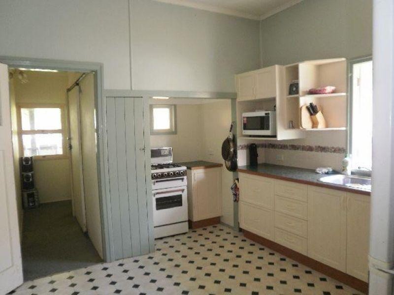 3 Annie Street, Camp Hill QLD 4152