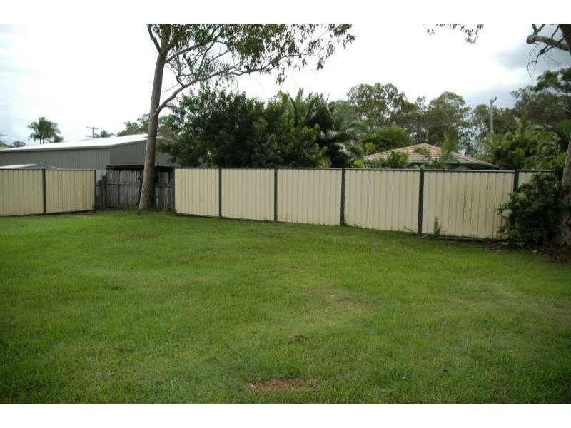 1 Dellamere Court, Eagleby QLD 4207