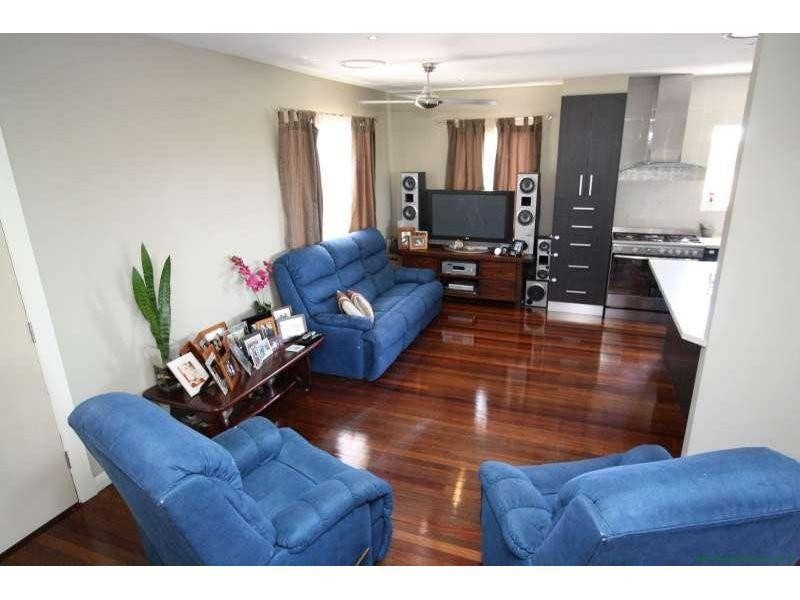 109 The Promenade, Camp Hill QLD 4152