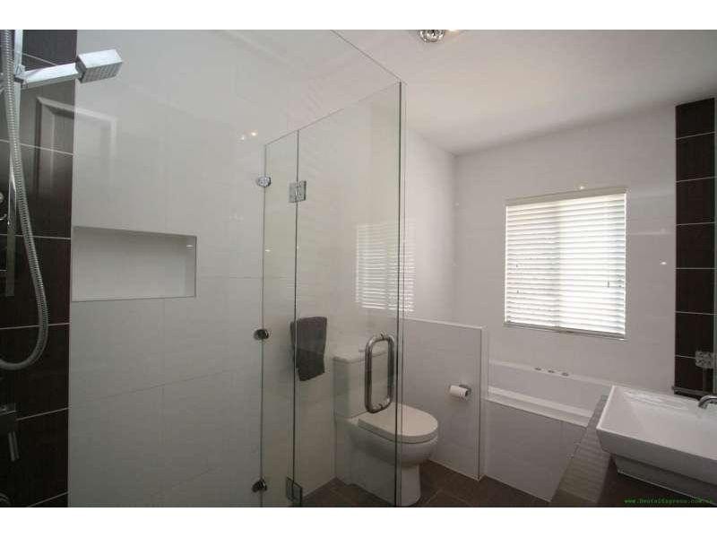 109 The Promenade, Camp Hill QLD 4152