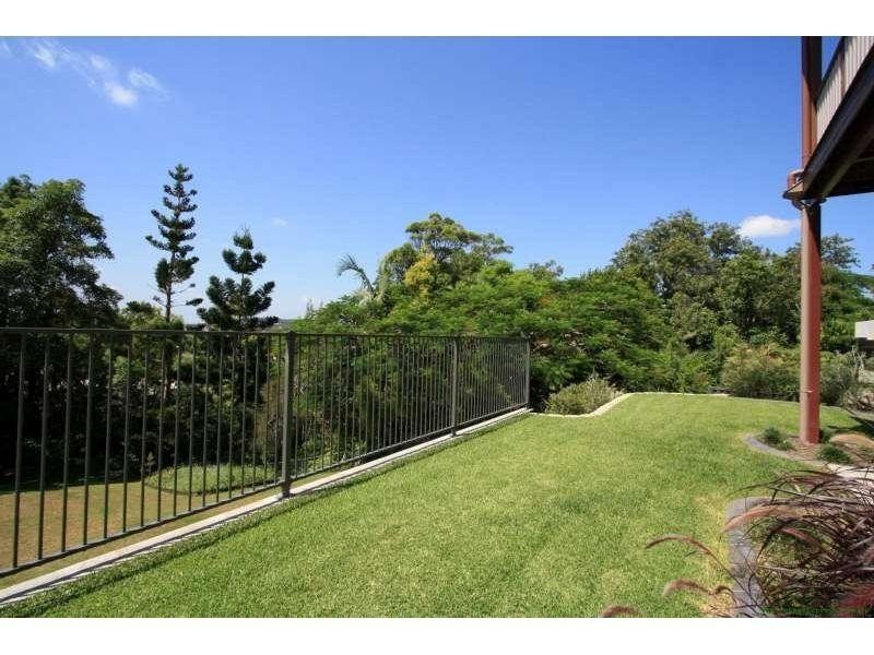 109 The Promenade, Camp Hill QLD 4152