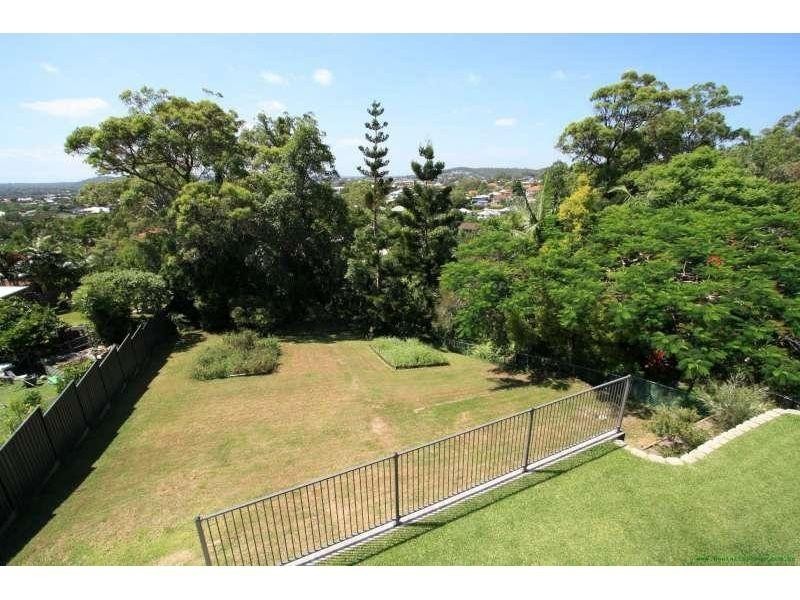 109 The Promenade, Camp Hill QLD 4152